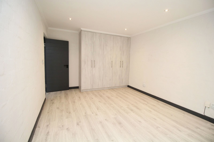 3 Bedroom Property for Sale in Calypso Beach Western Cape